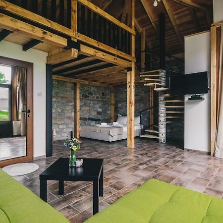 Завоя Hotel Krusuna Kültér fotó
