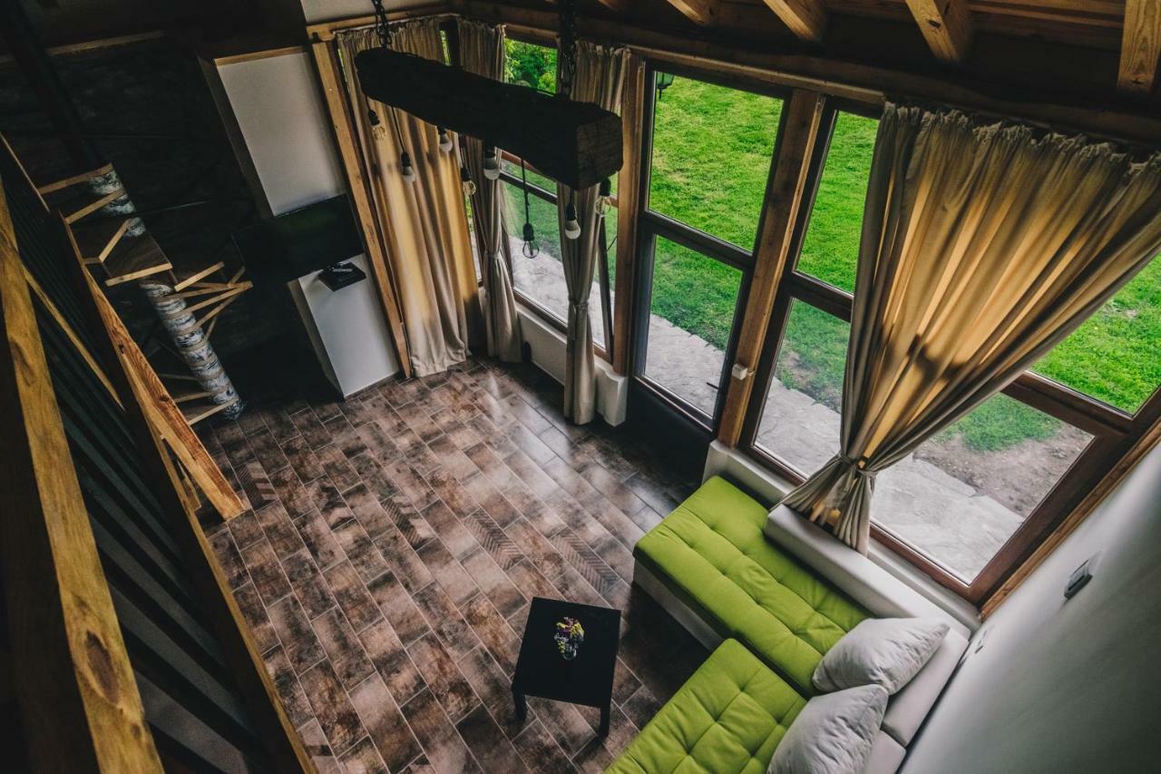 Завоя Hotel Krusuna Kültér fotó